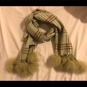 Cashmere scarf